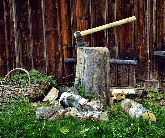 Ile waży siekiera Fiskars x21?